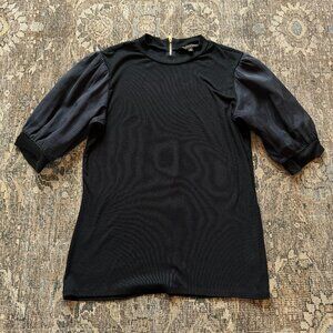 Downeast Black Top with zipper closure back • size medium